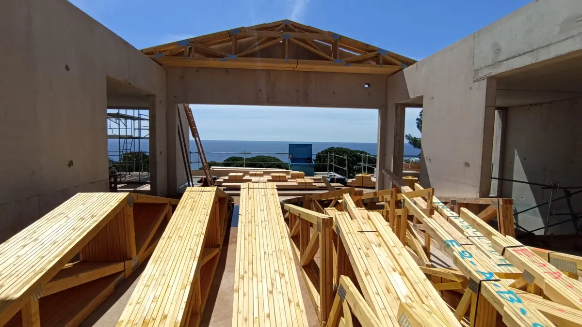 WhatsApp Image 2025-05-15 at 17.05.08