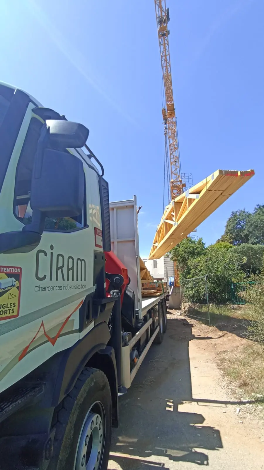 WhatsApp Image 2025-05-15 at 17.06.12